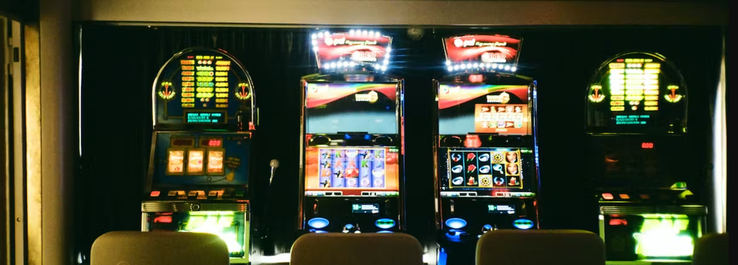 Slot machine game payouts: Timetable and proportions